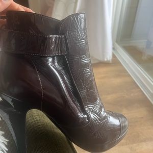 Patent Calfskin Cap Toe Ankle Boots 38 Brown